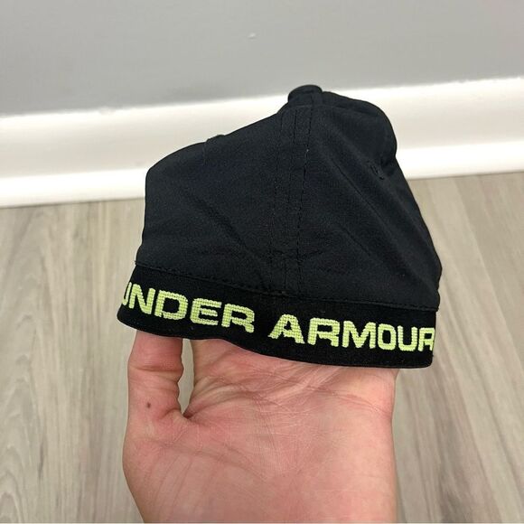 Under Armour Hat Kids S/M Black and Neon Yellow Logo Baseball Cap - Picture 2 of 4